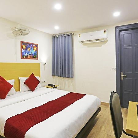 Hotel Twamev Residency Uttam Nagar Couple Friendly Delhi  Exteriör bild