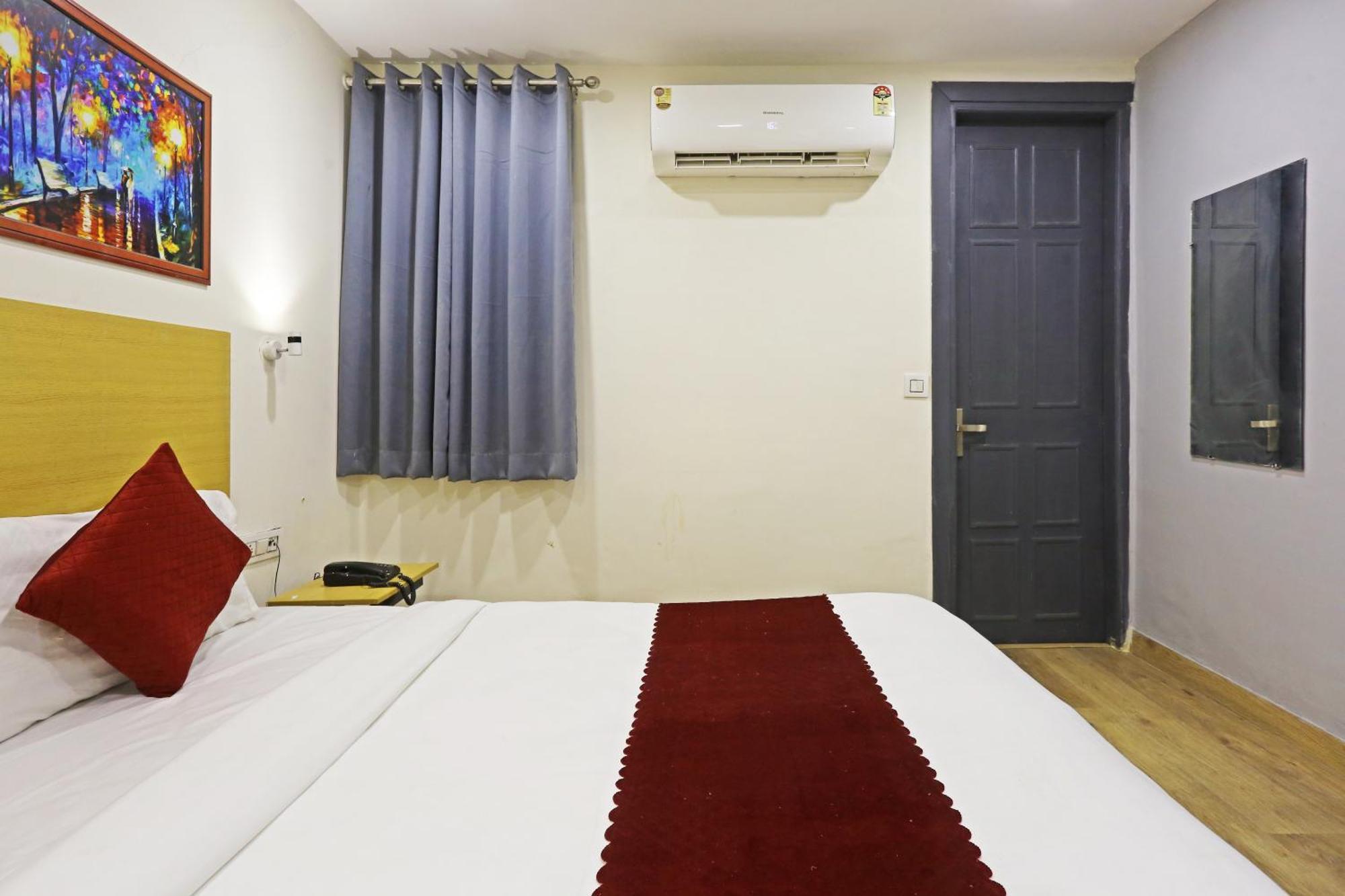 Hotel Twamev Residency Uttam Nagar Couple Friendly Delhi  Exteriör bild