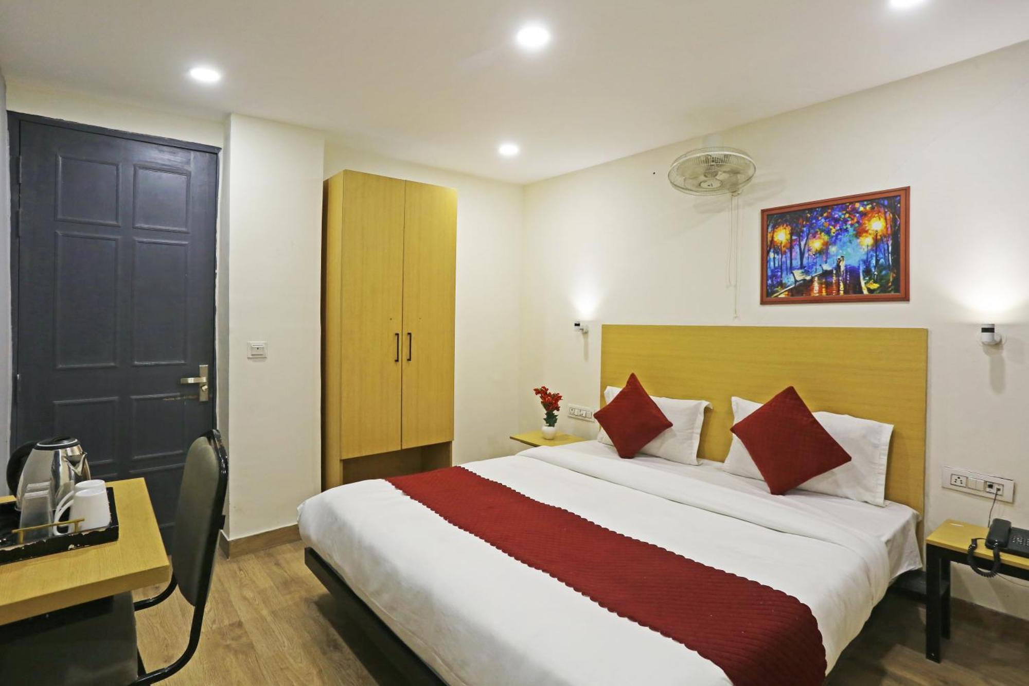 Hotel Twamev Residency Uttam Nagar Couple Friendly Delhi  Exteriör bild
