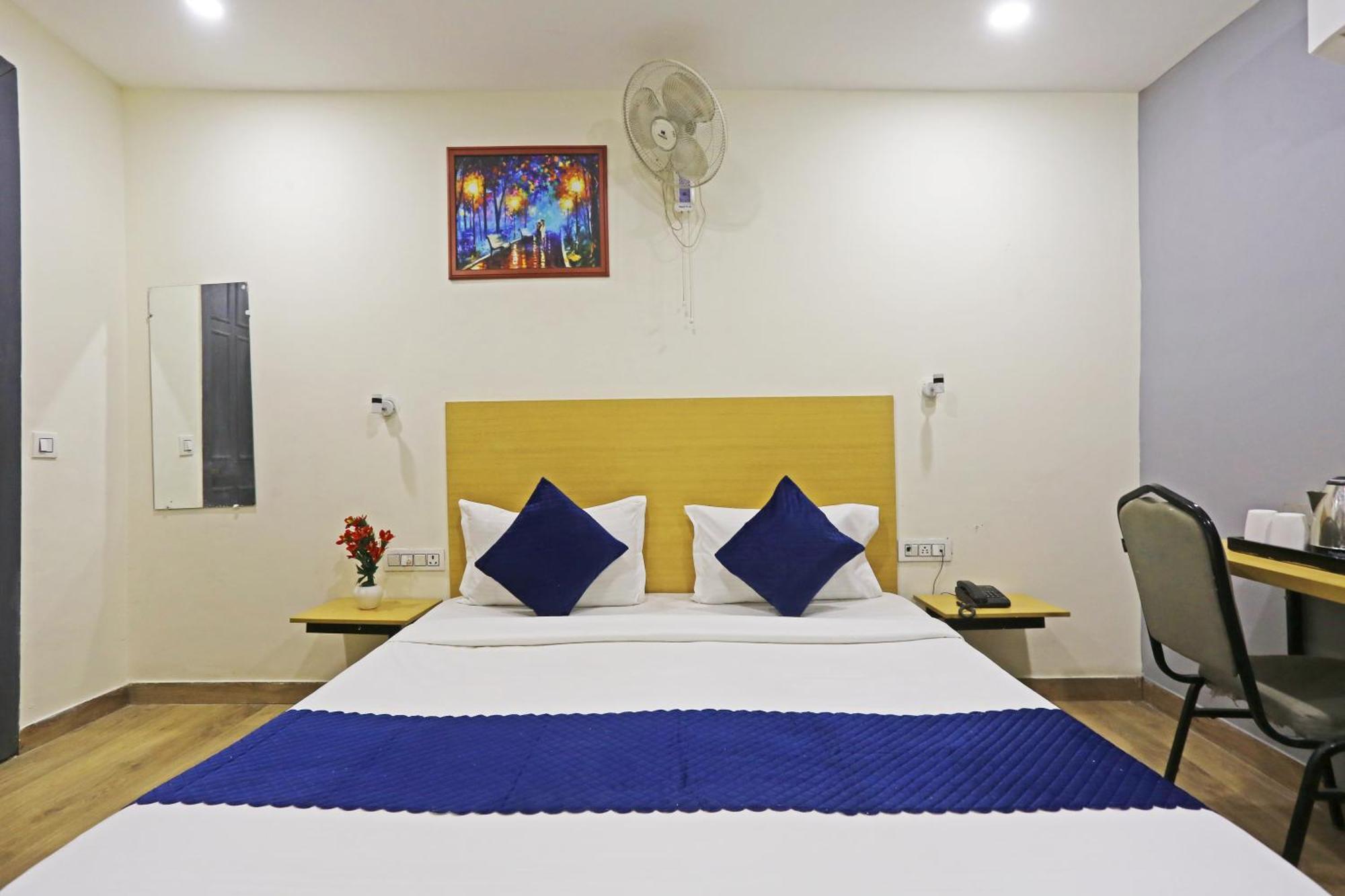 Hotel Twamev Residency Uttam Nagar Couple Friendly Delhi  Exteriör bild