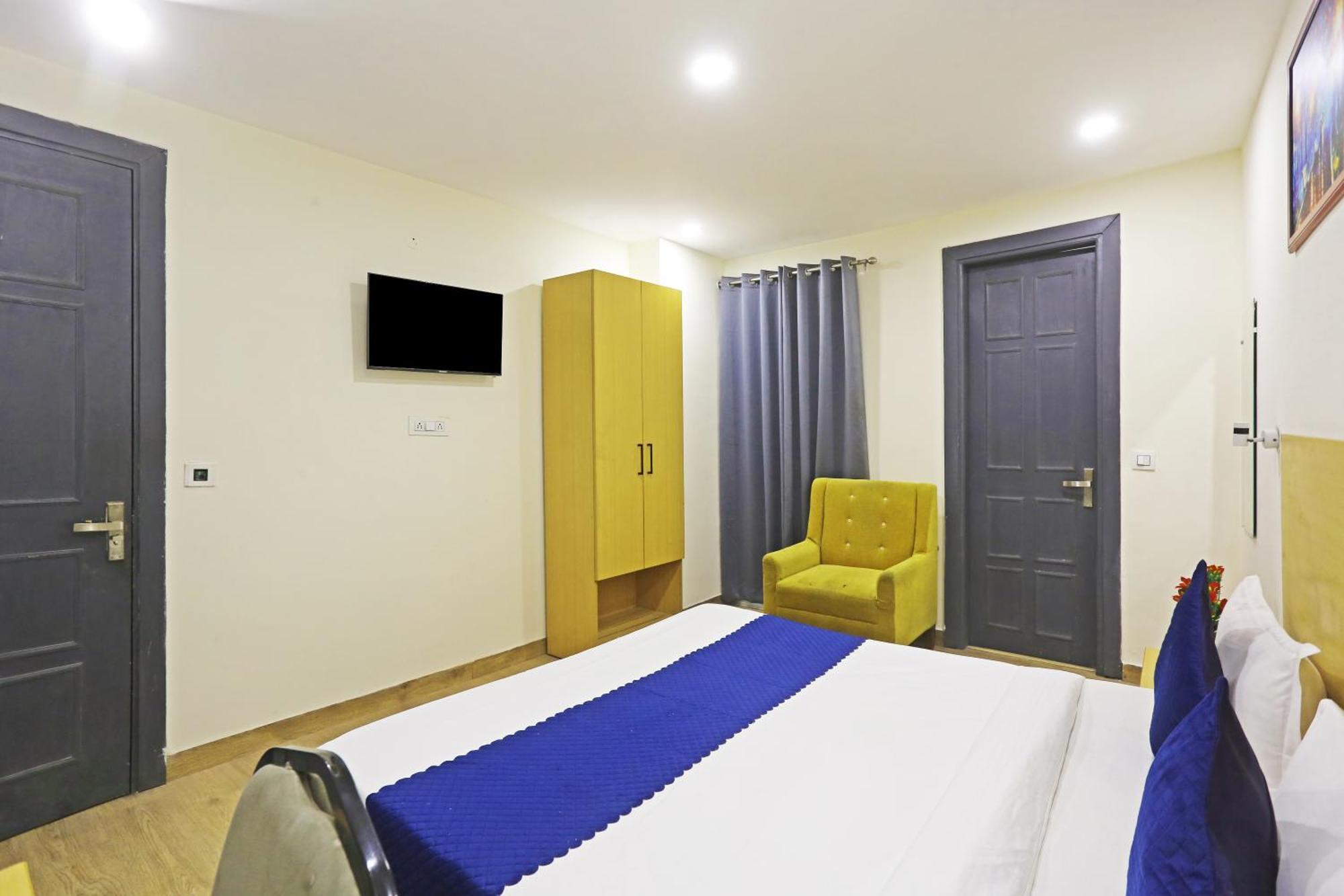 Hotel Twamev Residency Uttam Nagar Couple Friendly Delhi  Exteriör bild