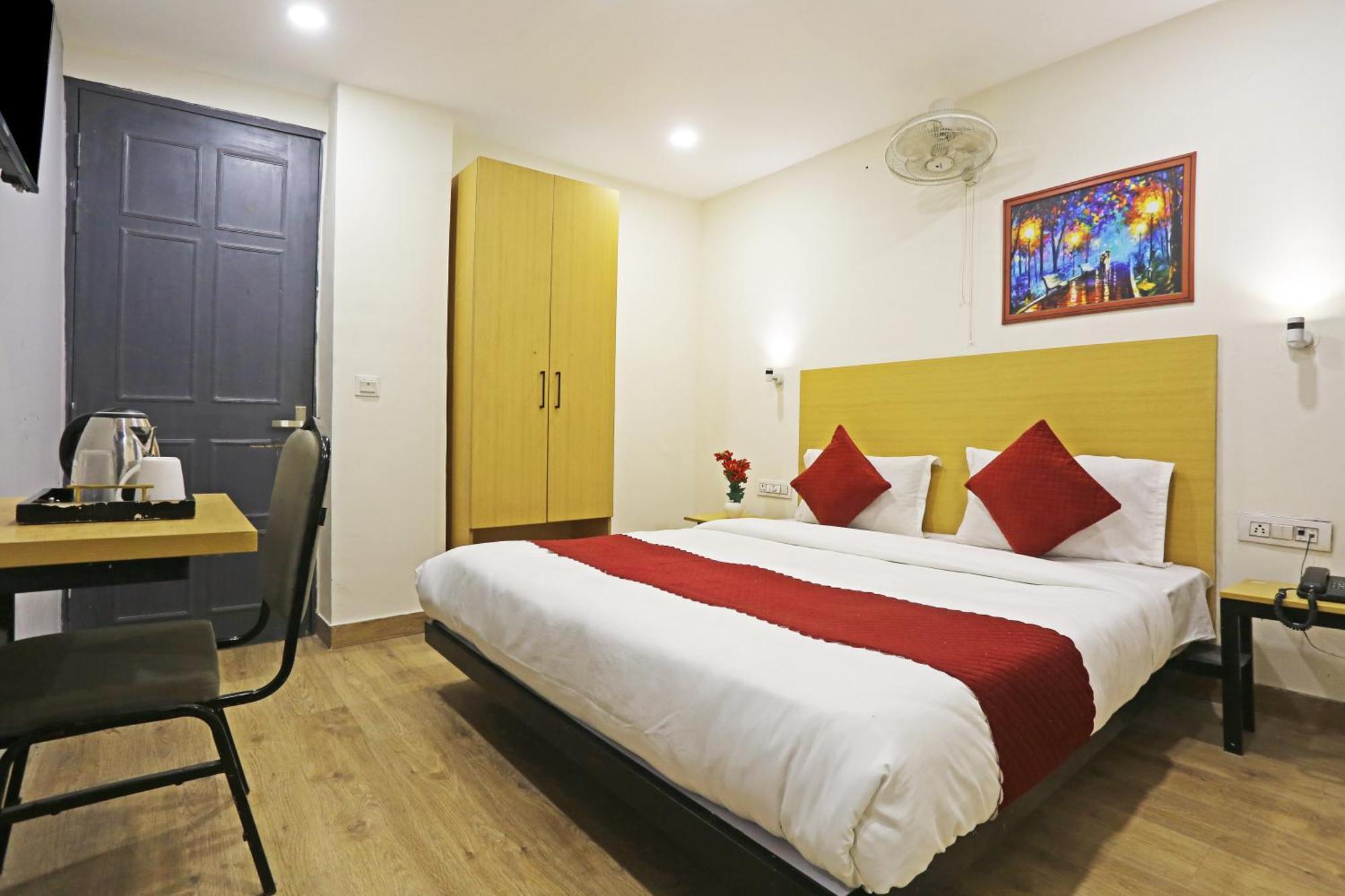 Hotel Twamev Residency Uttam Nagar Couple Friendly Delhi  Exteriör bild