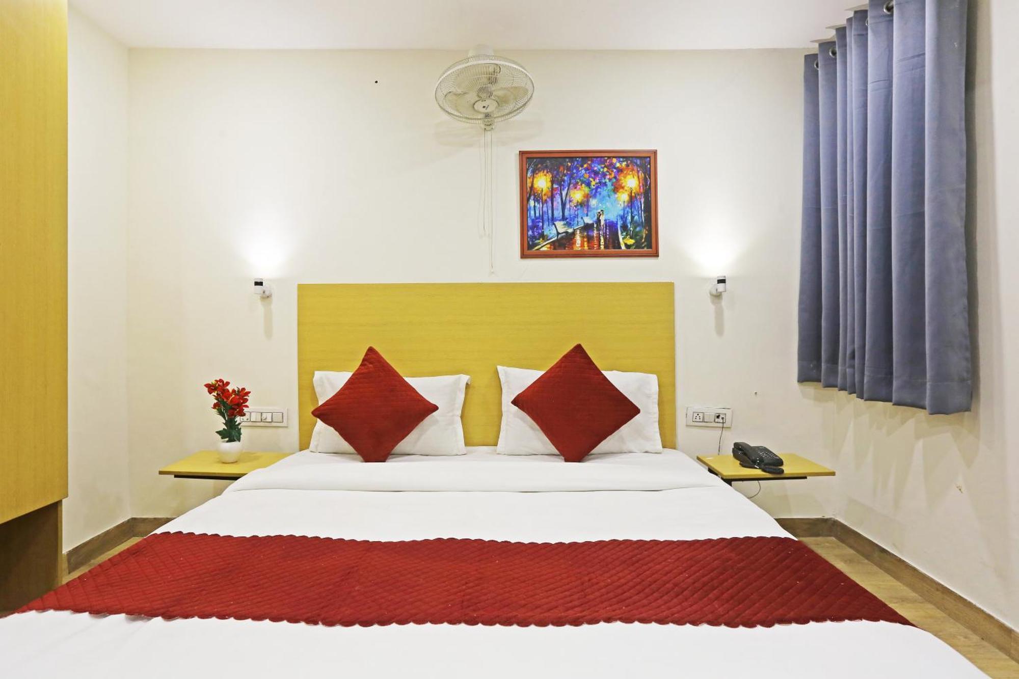 Hotel Twamev Residency Uttam Nagar Couple Friendly Delhi  Exteriör bild