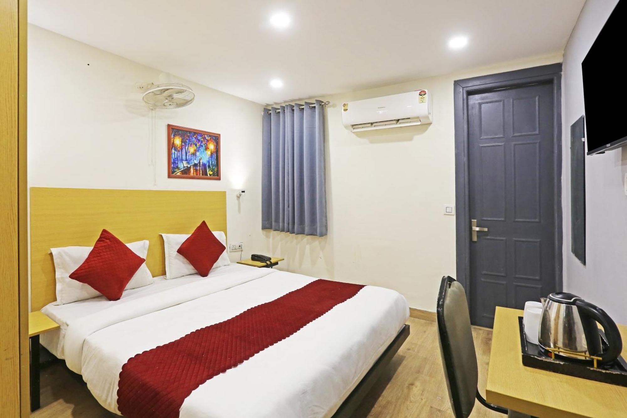 Hotel Twamev Residency Uttam Nagar Couple Friendly Delhi  Exteriör bild